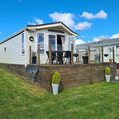 Daffodil Lodge Кокърмаут Екстериор снимка