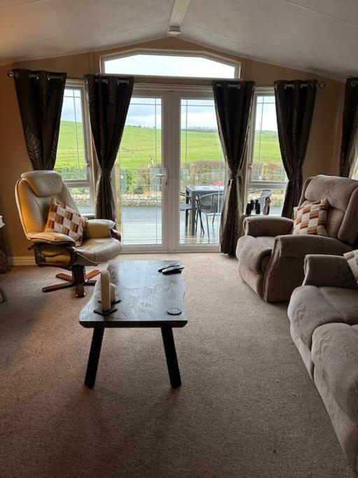 Daffodil Lodge Кокърмаут Екстериор снимка