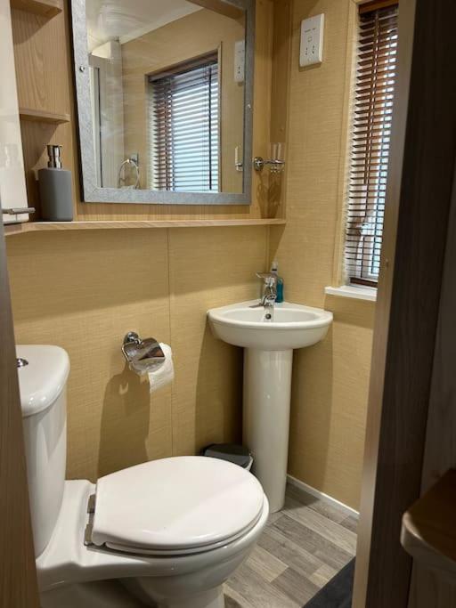 Daffodil Lodge Кокърмаут Екстериор снимка